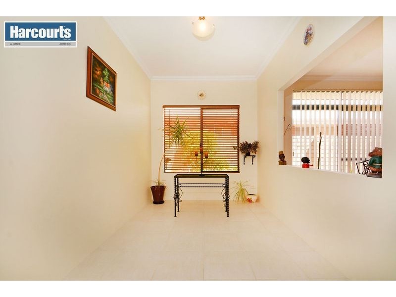 9 Keta Way, Mindarie WA 6030