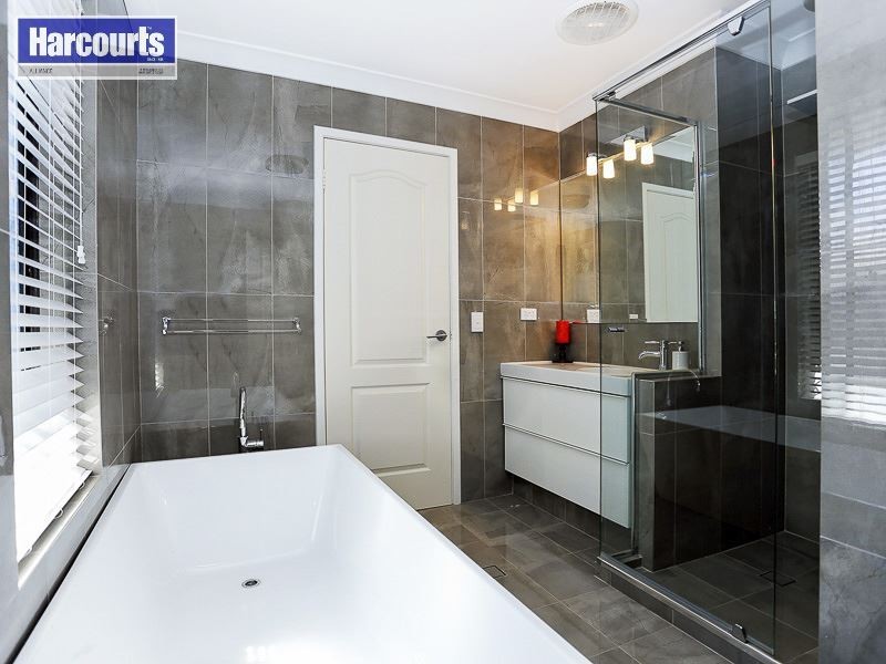 6 Grid Court, Beldon WA 6027