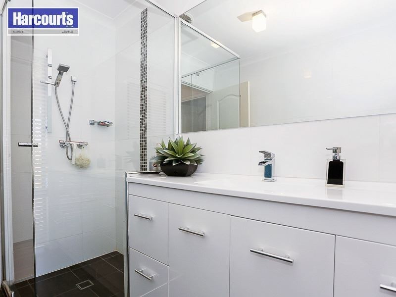 6 Grid Court, Beldon WA 6027