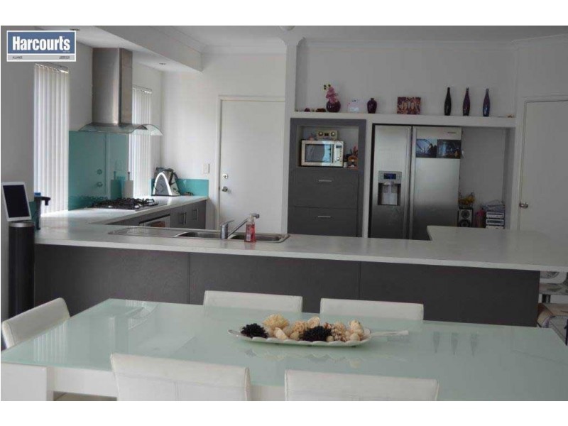 4 Kianga Crescent, Burns Beach WA 6028