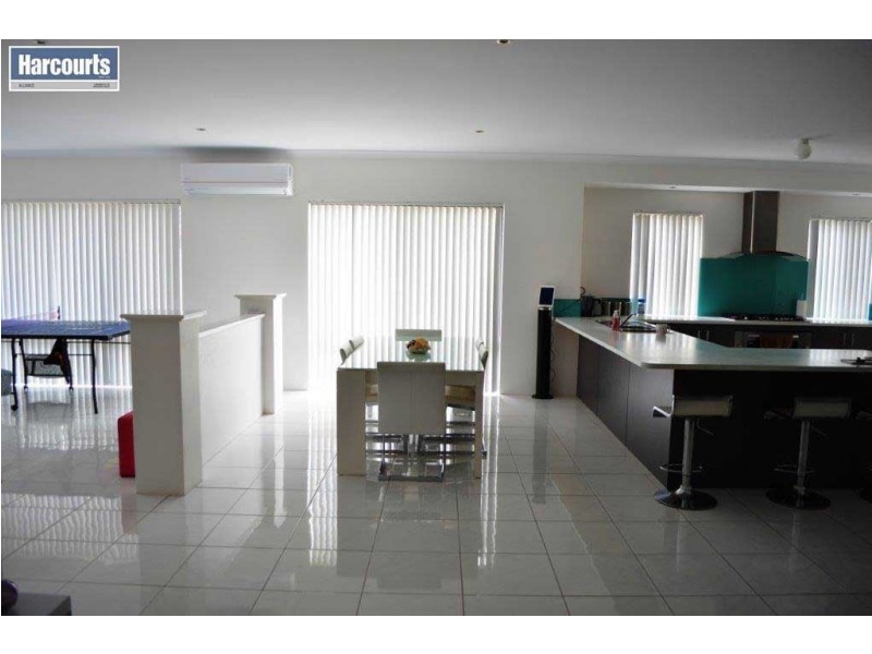 4 Kianga Crescent, Burns Beach WA 6028