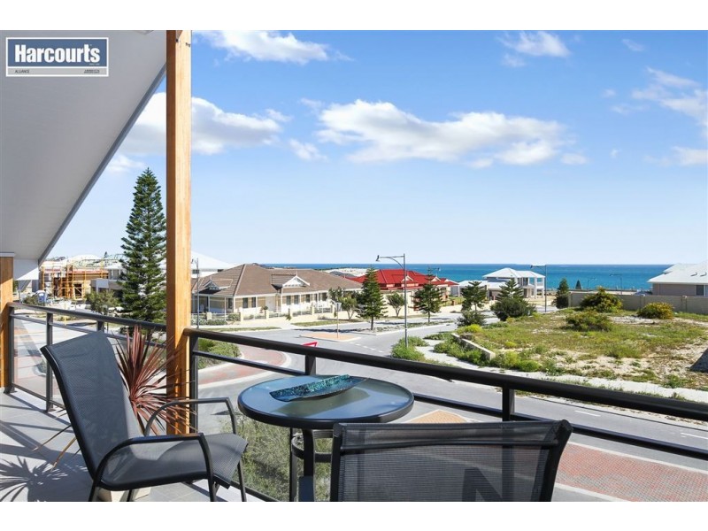 76 Roundhouse Parade, Jindalee WA 6036
