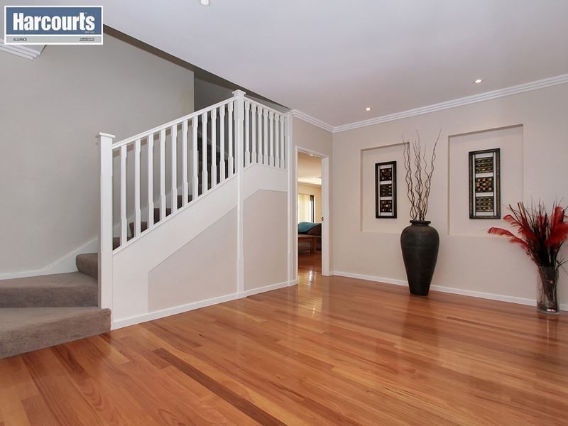 76 Roundhouse Parade, Jindalee WA 6036