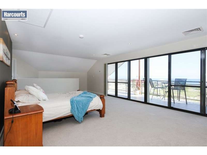 76 Roundhouse Parade, Jindalee WA 6036