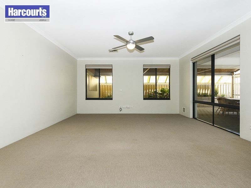 39 Woodstock Way, Butler WA 6036