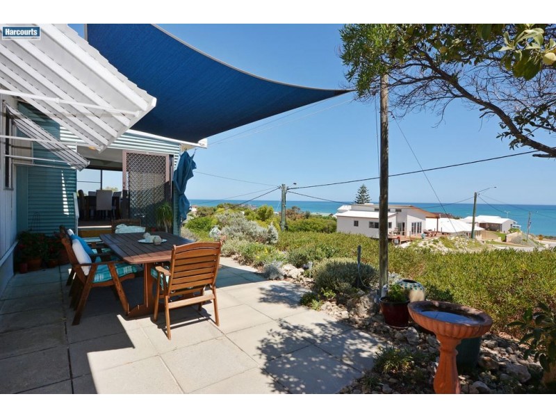 42 Hazel Avenue, Quinns Rocks WA 6030