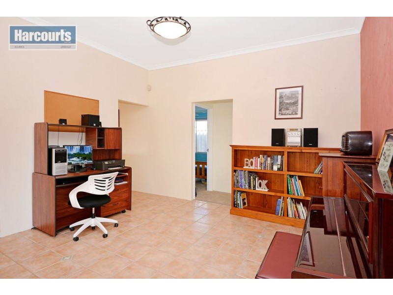 4 Hunn Court, Quinns Rocks WA 6030