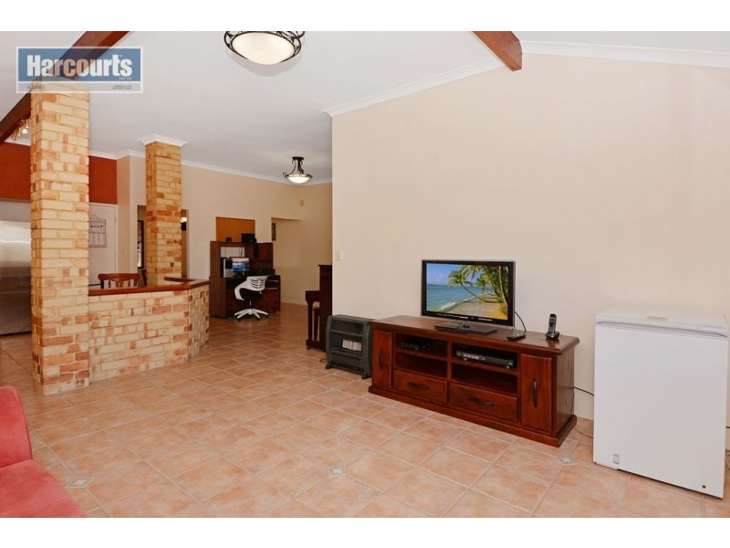 4 Hunn Court, Quinns Rocks WA 6030
