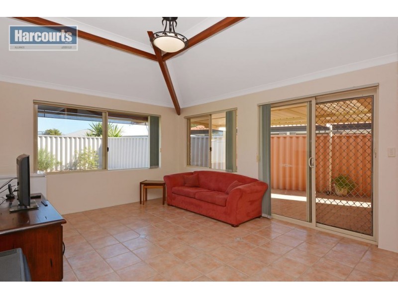 4 Hunn Court, Quinns Rocks WA 6030