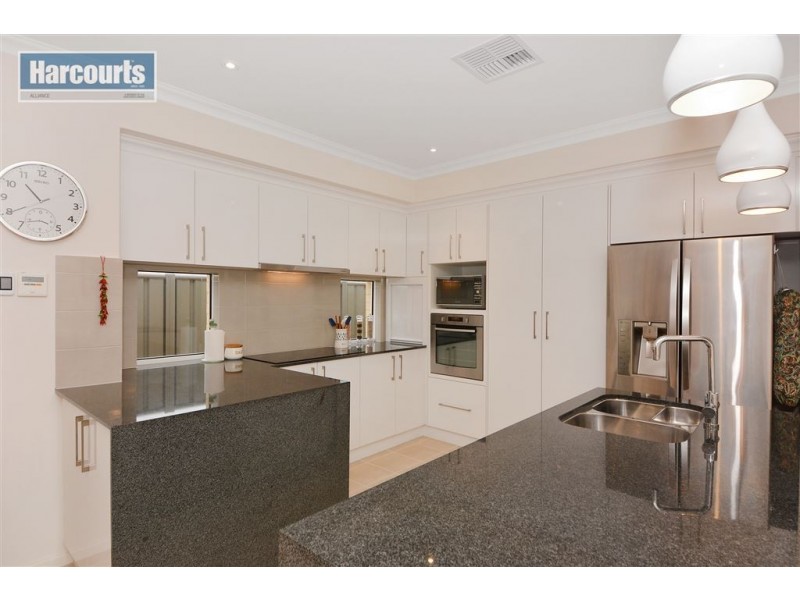 36 Parkland Drive, Yanchep WA 6035