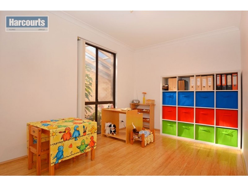 21 Ashley Avenue, Quinns Rocks WA 6030