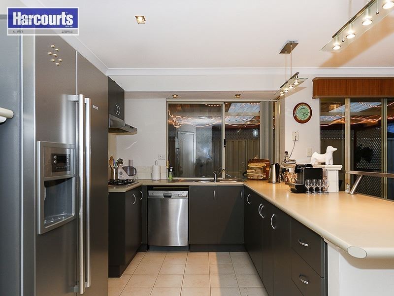 54 Cheriton Drive, Carramar WA 6031