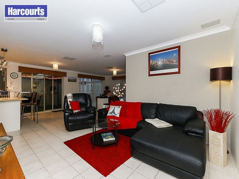 54 Cheriton Drive, Carramar WA 6031