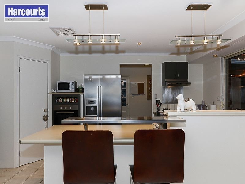 54 Cheriton Drive, Carramar WA 6031