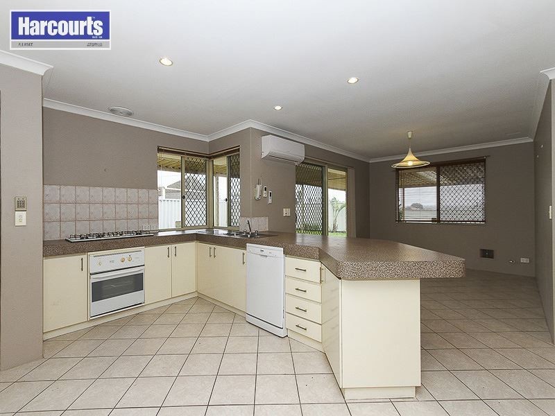 14 Drammen Elbow, Merriwa WA 6030