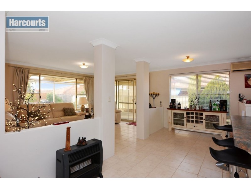 18 Twilight Circuit, Ridgewood WA 6030