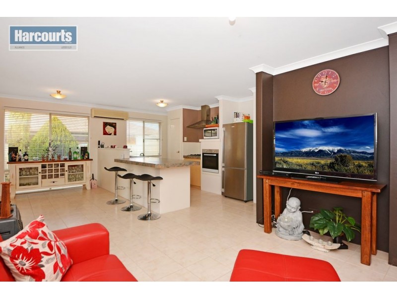 18 Twilight Circuit, Ridgewood WA 6030