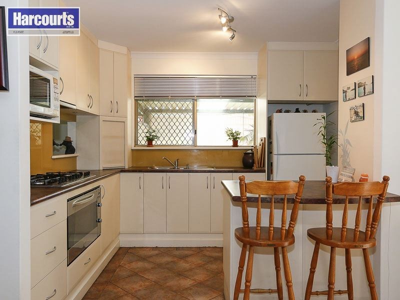 31 Larsson Walk, Clarkson WA 6030