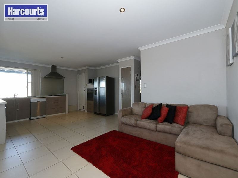 15 Renshaw Boulevard, Clarkson WA 6030