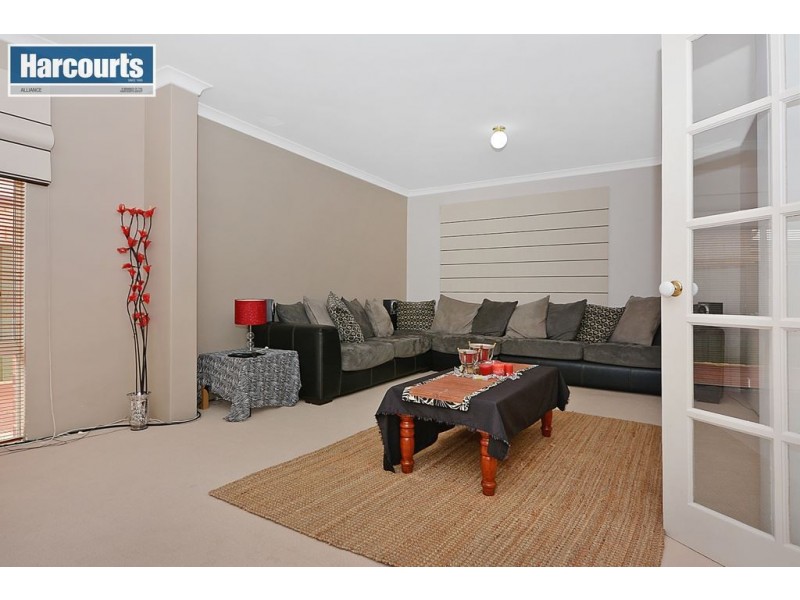56 Dartmouth Circle, Quinns Rocks WA 6030