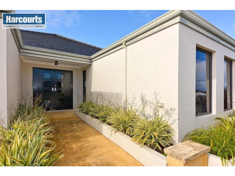 26 Landbeach Boulevard, Butler WA 6036