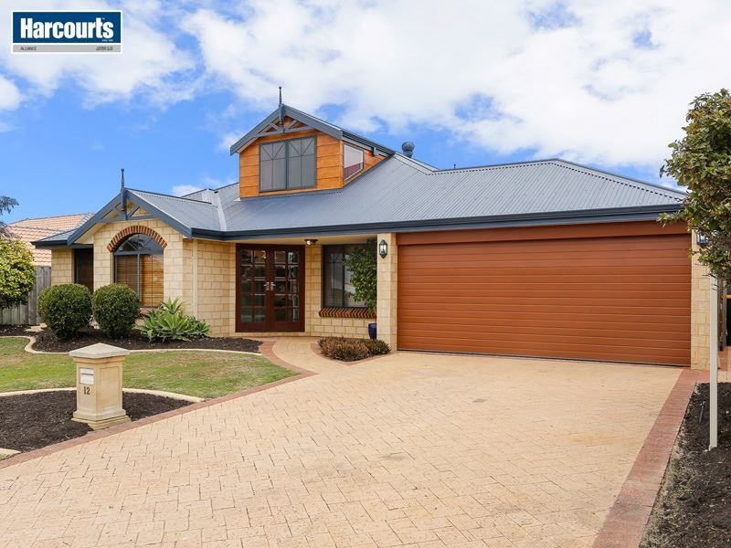 12 Kin Bay Entrance, Mindarie WA 6030