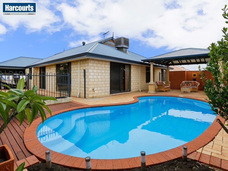 12 Kin Bay Entrance, Mindarie WA 6030