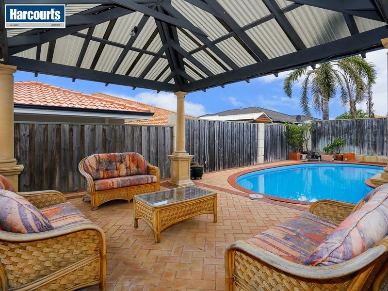 12 Kin Bay Entrance, Mindarie WA 6030