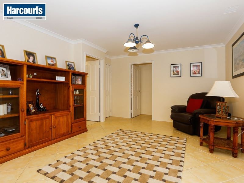 12 Kin Bay Entrance, Mindarie WA 6030