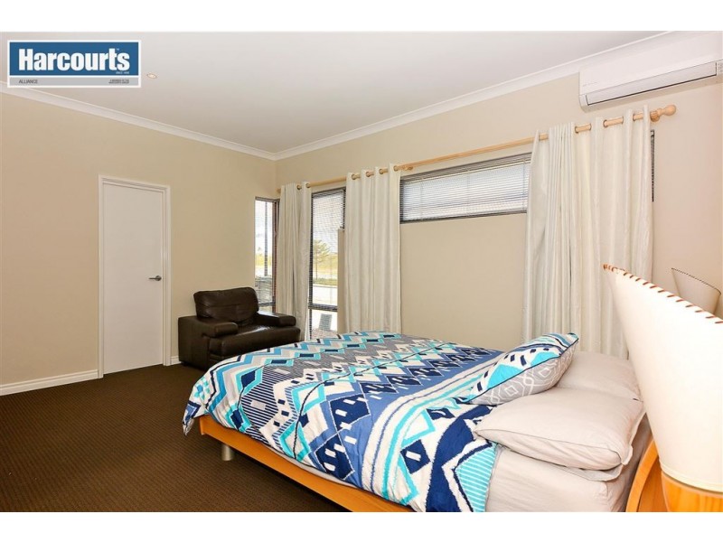 137 Hinchinbrook Avenue, Ridgewood WA 6030