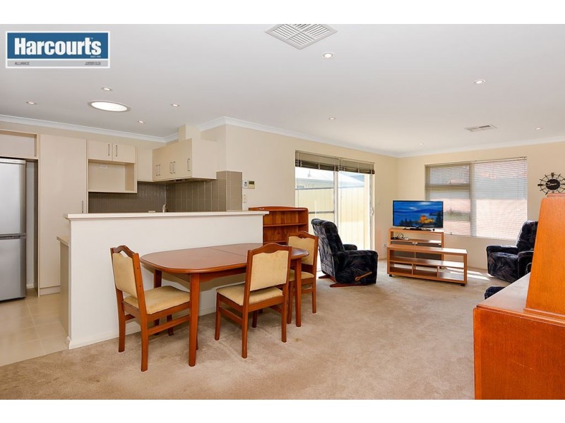 37 Emerson Turn, Clarkson WA 6030