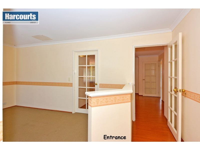 6 Bombala Close, Merriwa WA 6030