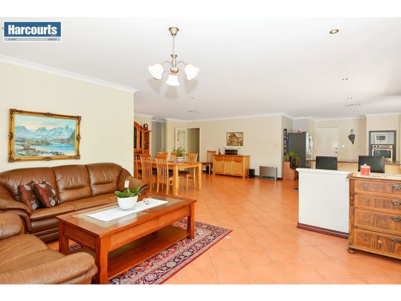 24 Sirius Ramble, Quinns Rocks WA 6030