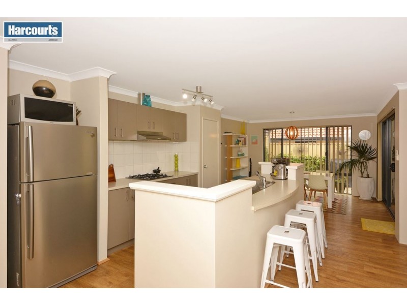 17 Ardglass Gardens, Ridgewood WA 6030