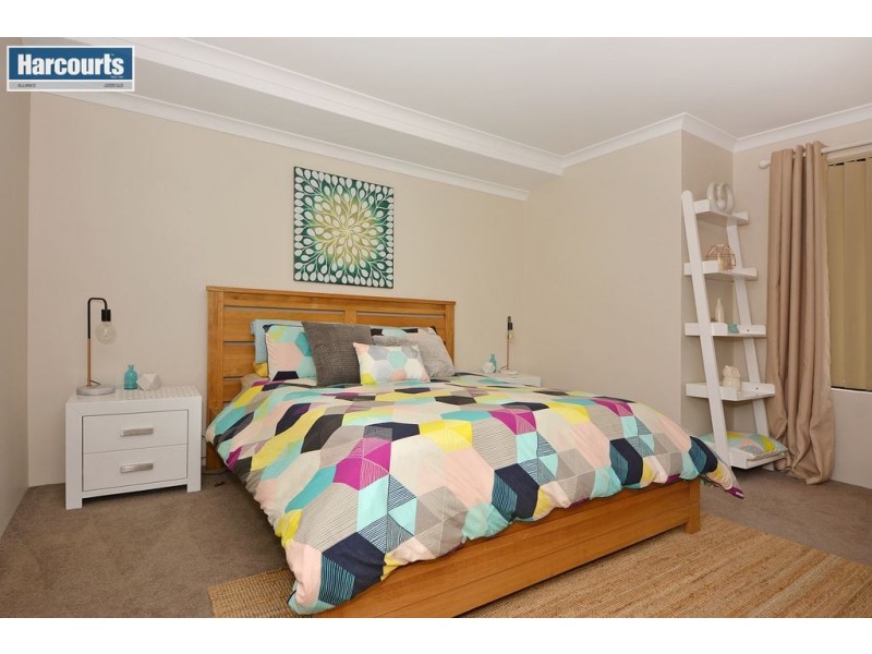 17 Ardglass Gardens, Ridgewood WA 6030