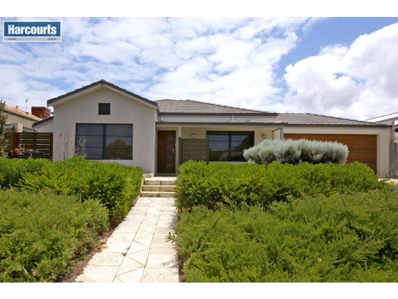 19 Avondale Court, Mindarie WA 6030