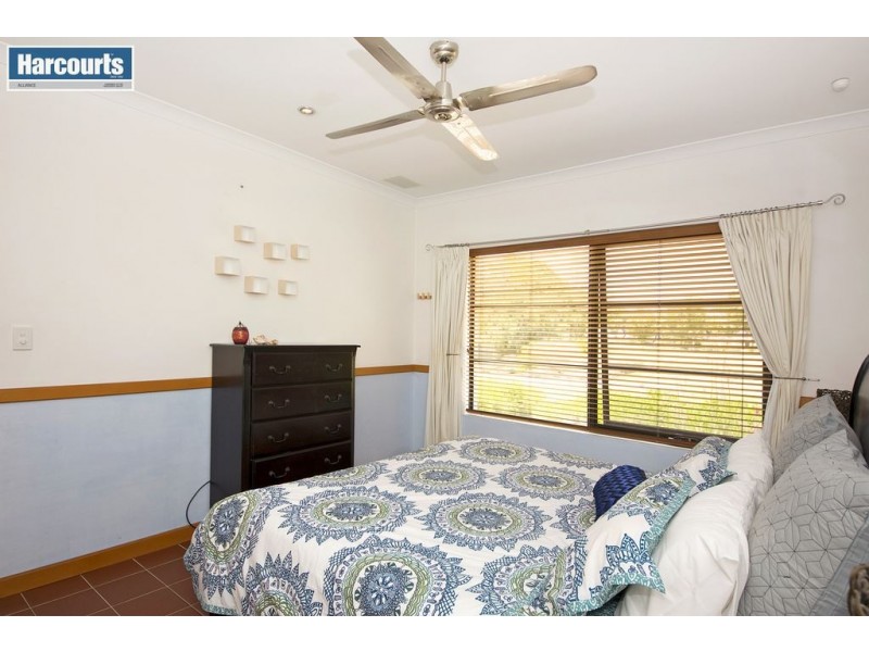 19 Avondale Court, Mindarie WA 6030