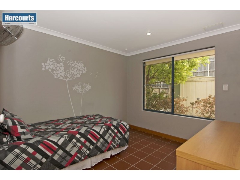 19 Avondale Court, Mindarie WA 6030