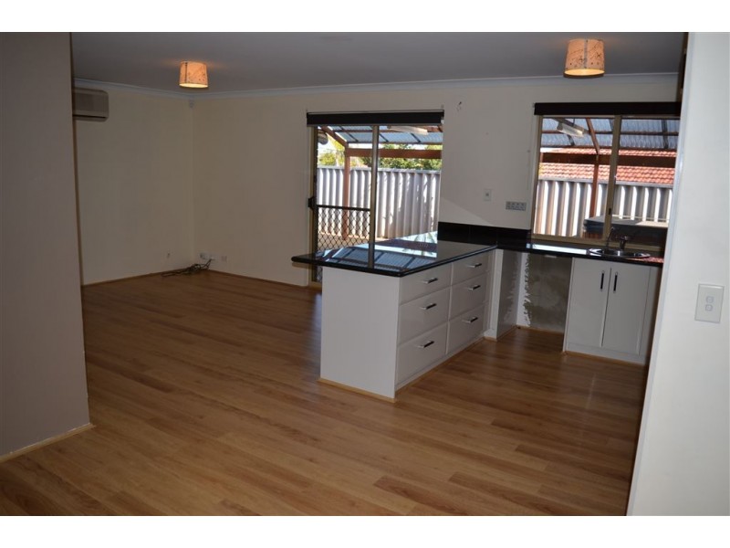 16 Sandon Elbow, Merriwa WA 6030