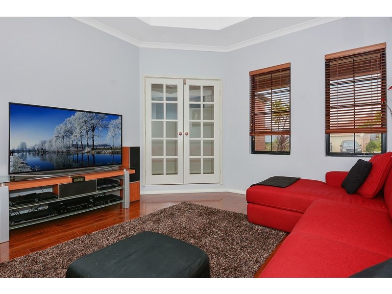 22 Longleaf Drive, Clarkson WA 6030