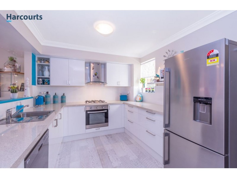 4/16 Toulon Circle, Mindarie WA 6030