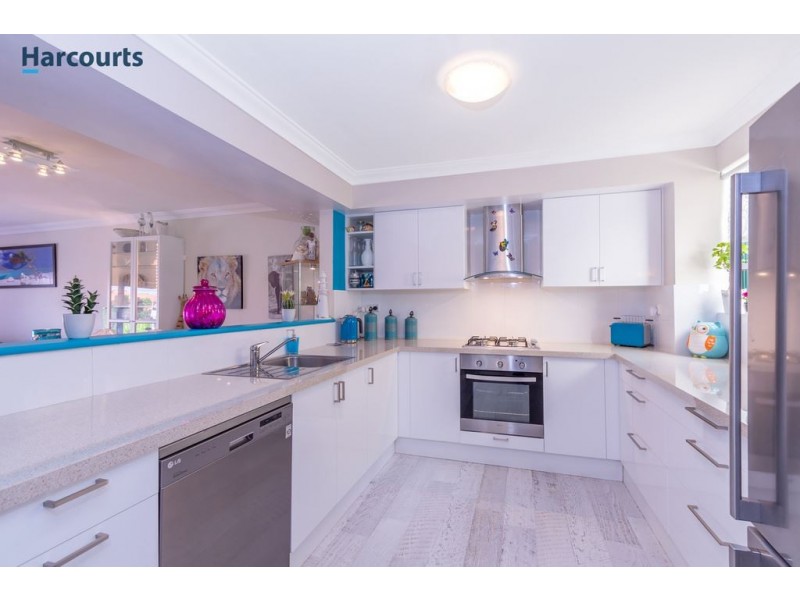 4/16 Toulon Circle, Mindarie WA 6030