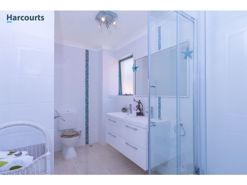 4/16 Toulon Circle, Mindarie WA 6030