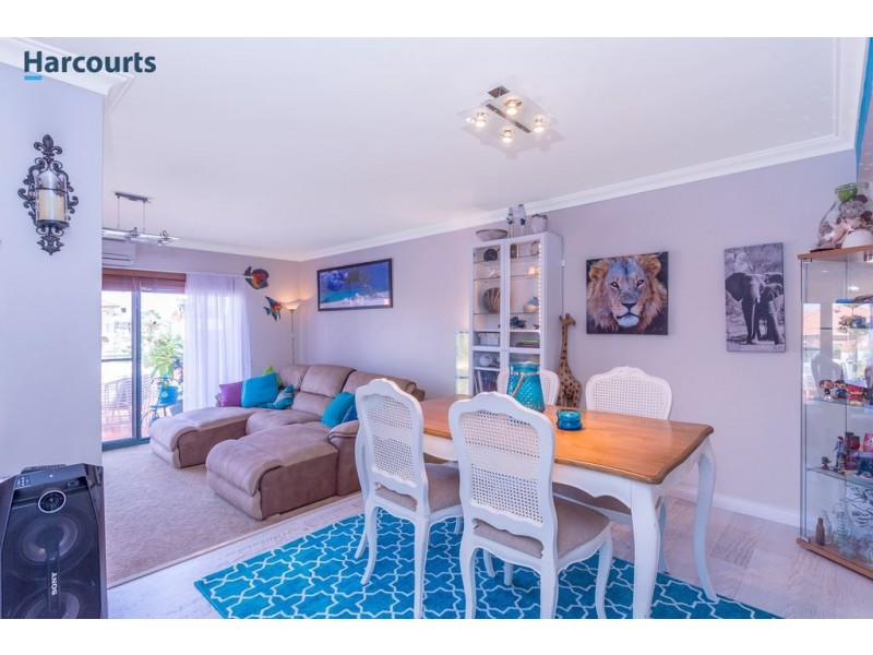 4/16 Toulon Circle, Mindarie WA 6030