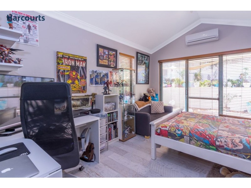4/16 Toulon Circle, Mindarie WA 6030