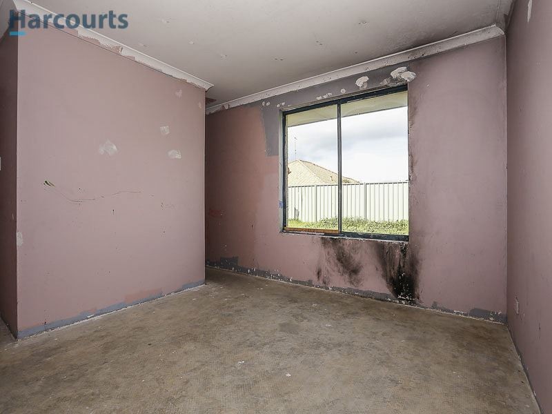 16 Pennine Pass, Merriwa WA 6030