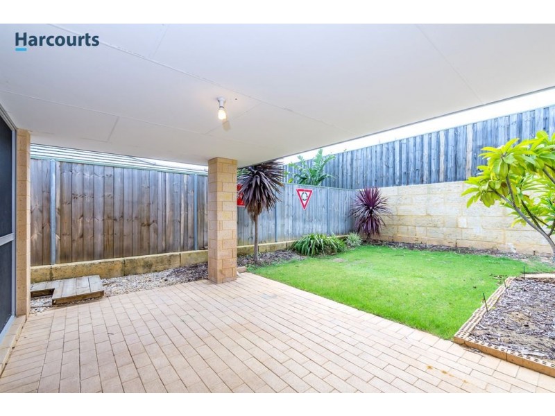 6 Flax Road, Yanchep WA 6035