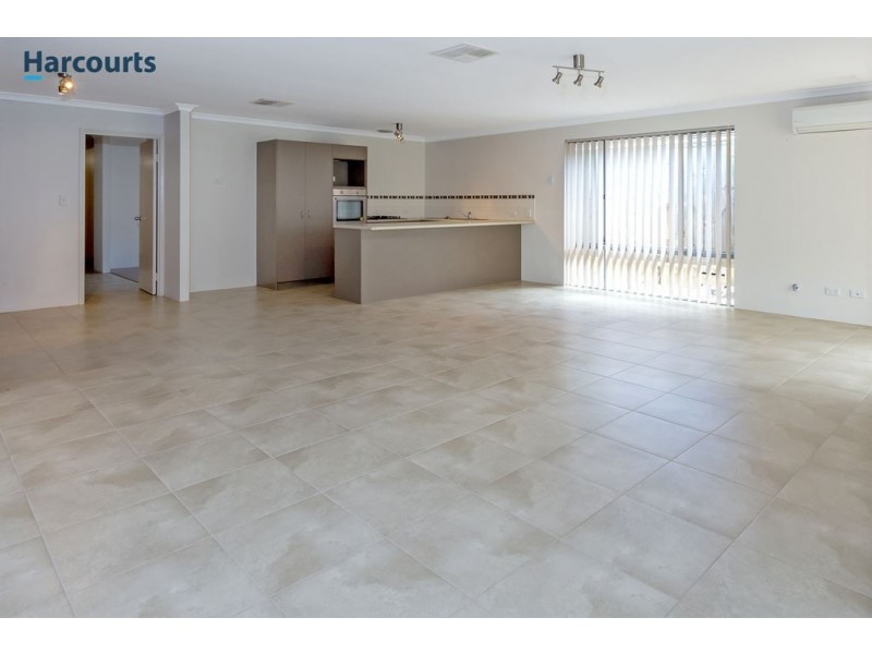 6 Flax Road, Yanchep WA 6035