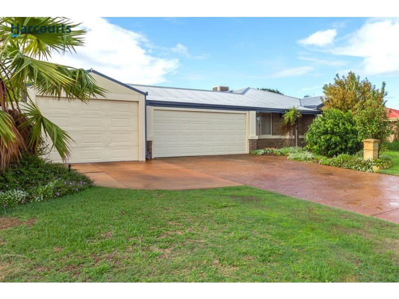 118 Hillcrest Road, Alexander Heights WA 6064