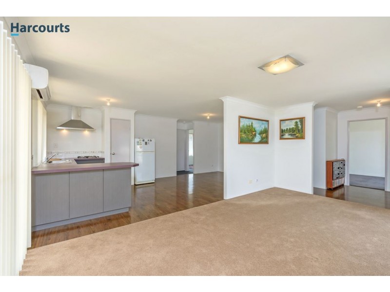 116 Seagrove Boulevard, Merriwa WA 6030